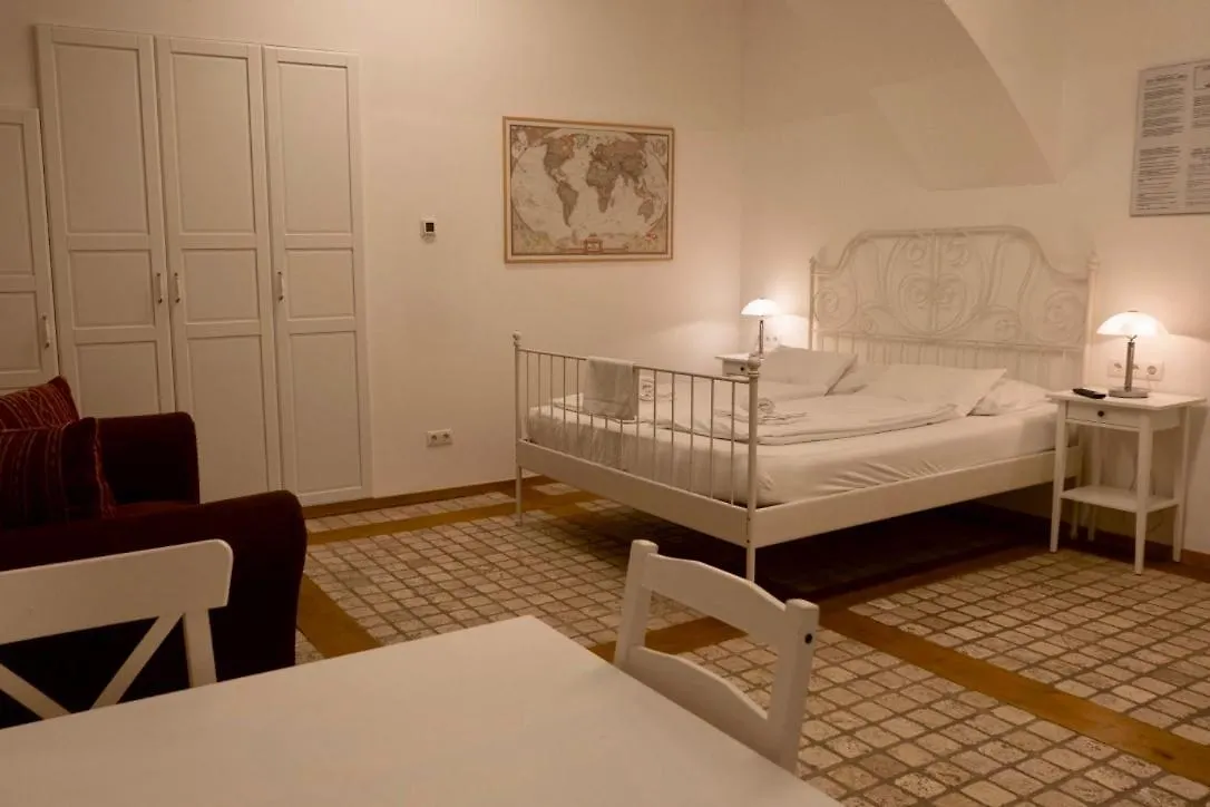 Aparthotel Modern Studios Near City Center Vienna