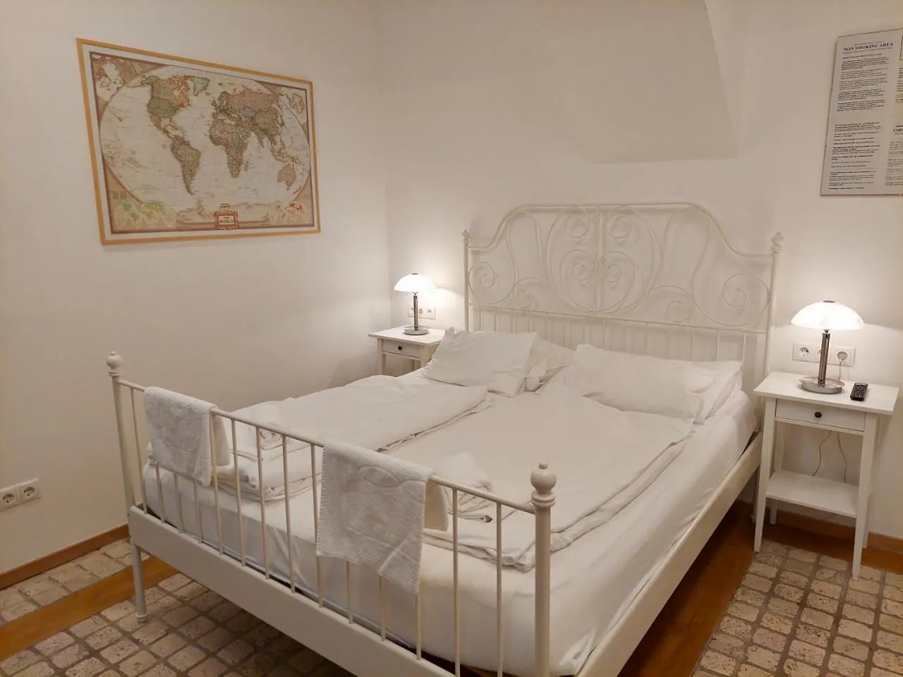 Modern Studios Near City Center Vienna Aparthotel